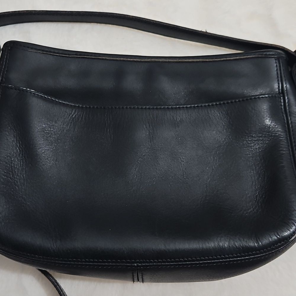 Coach Chelsea Zip Top Shoulder Bag Black Glove Tanned Leather 6000 USA - Picture 4 of 15